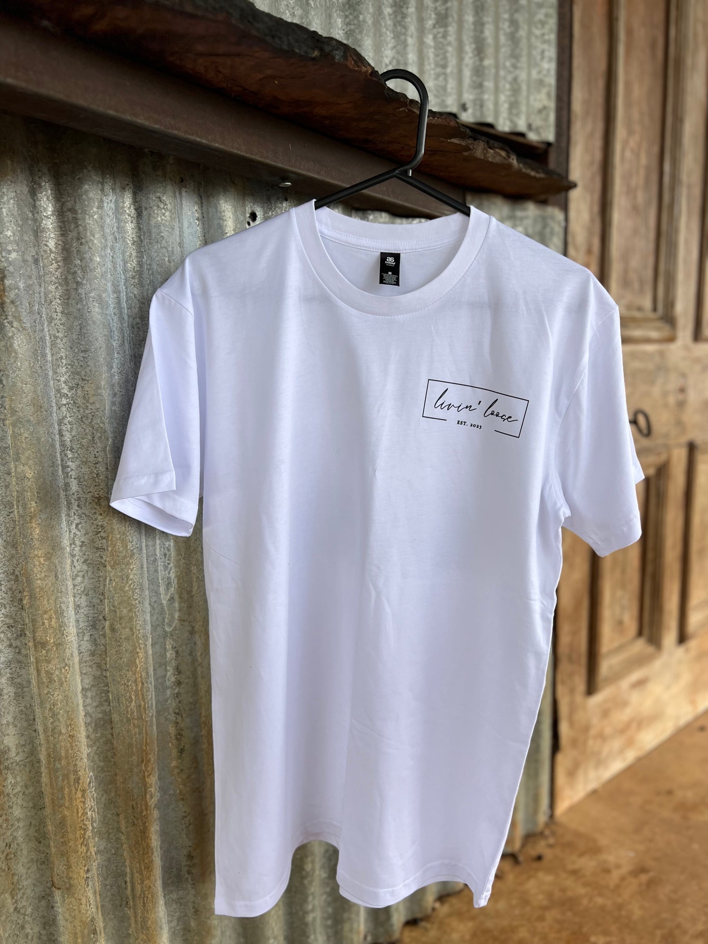 MENS LIVIN LOOSE LOGO TEE