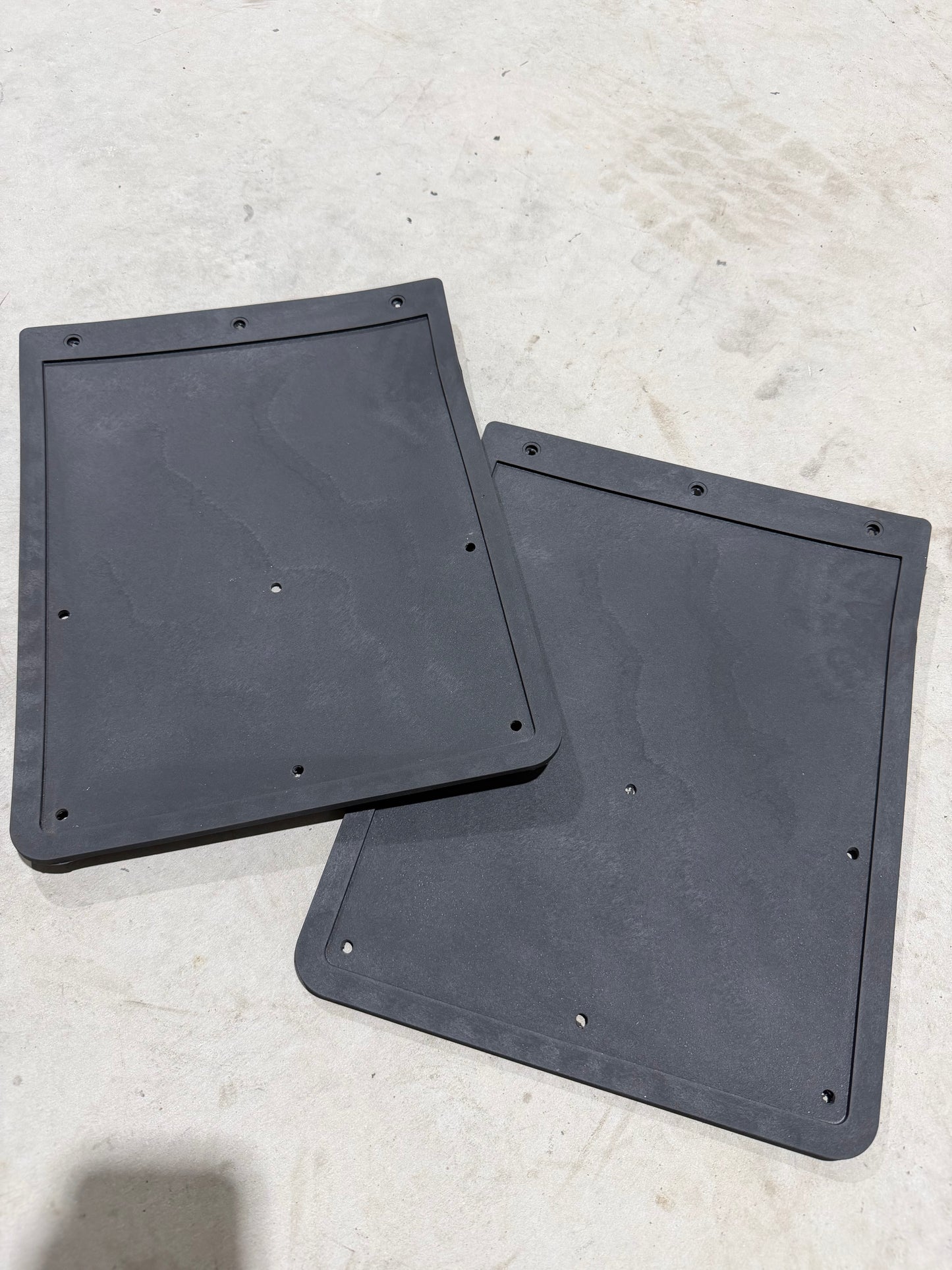 PLAIN REPLACEMENT PAIR OF MUDFLAPS